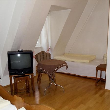 Hotel Zum Pfalzgrafen Heidelberg Room photo