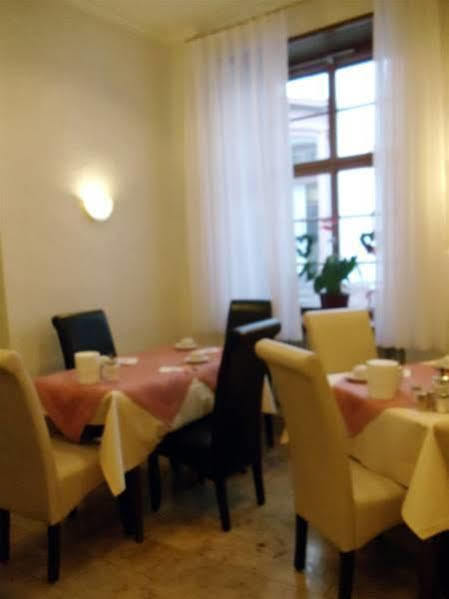 Hotel Zum Pfalzgrafen Heidelberg Exterior photo