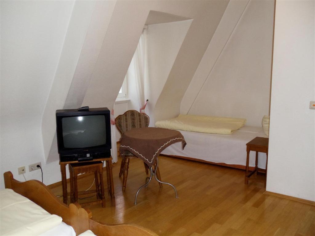Hotel Zum Pfalzgrafen Heidelberg Room photo